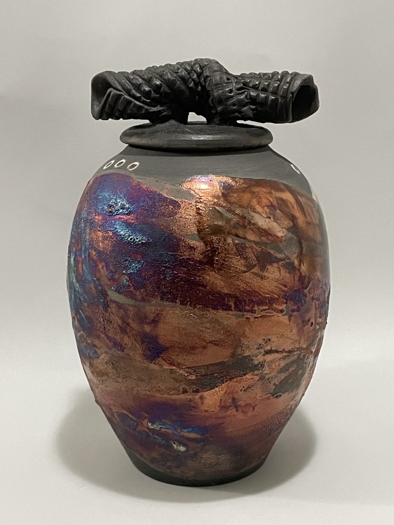 Luster cover jar tall