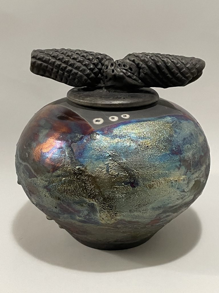 Luster cover jar wide