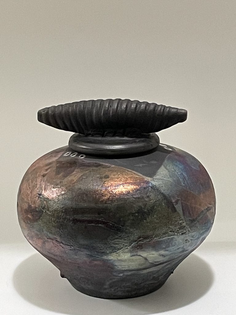Luster raku cover jar small